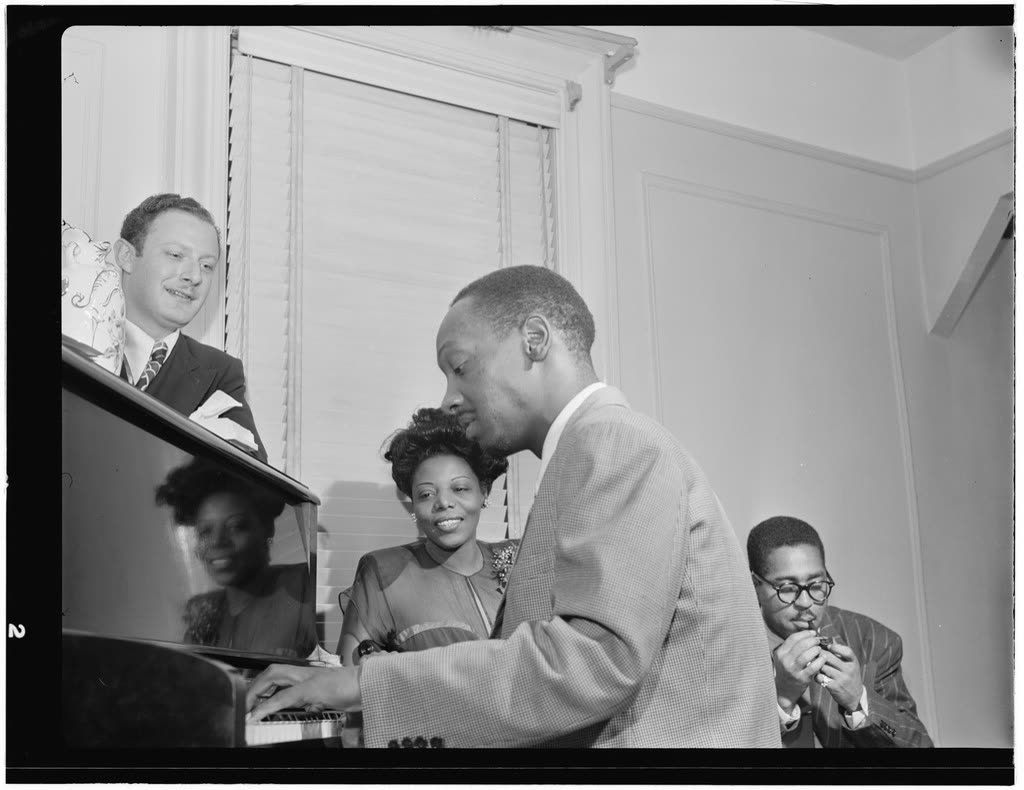Mary Lou Williams met Milt Orent, Tadd Dameron en Dizzy Gillespie